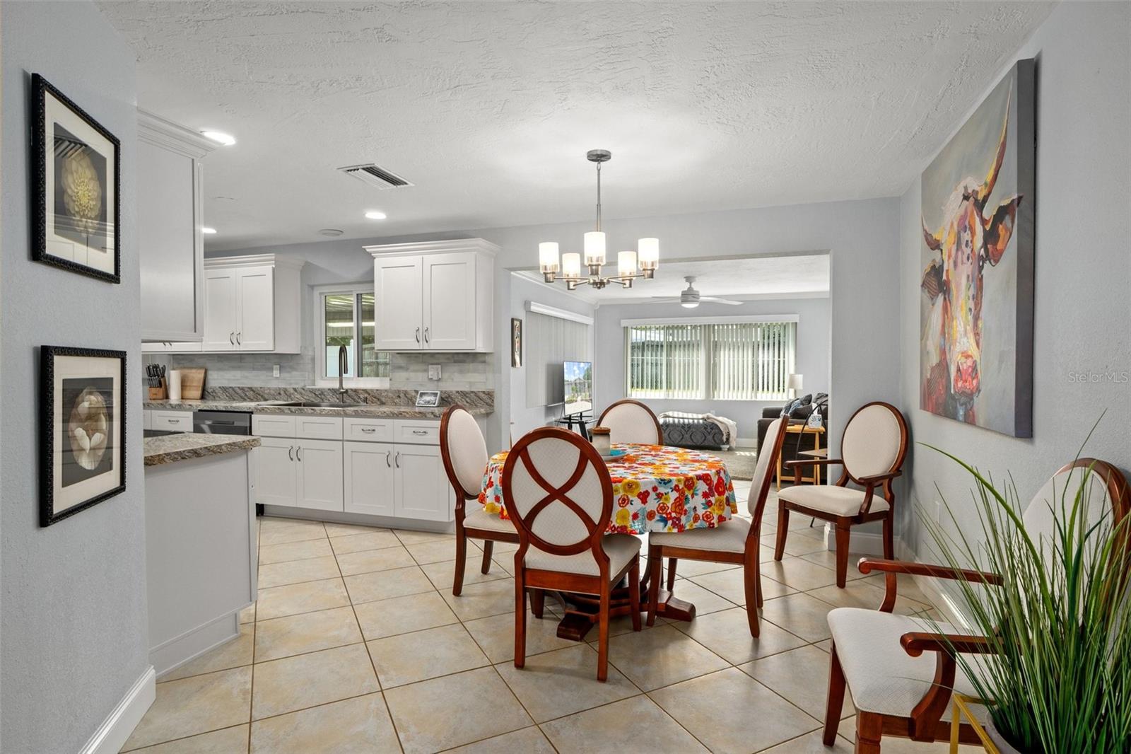 BEVERLY HILLS UNIT 05 - Residential