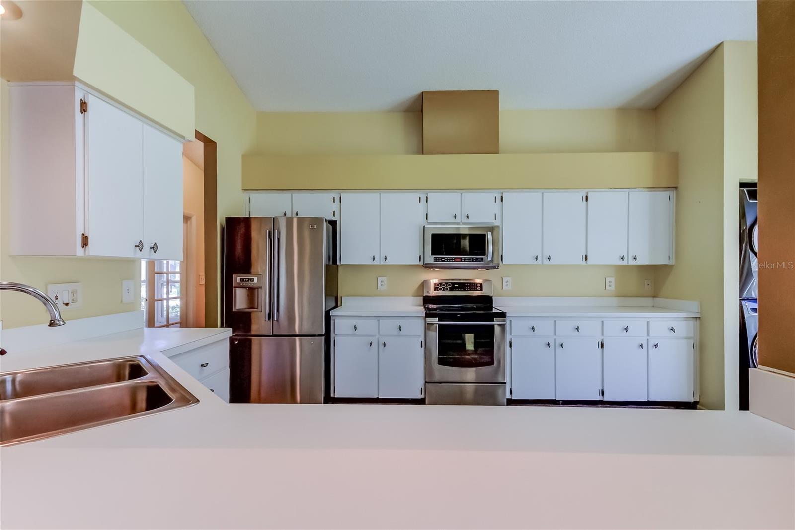 CREEKSIDE - Residential