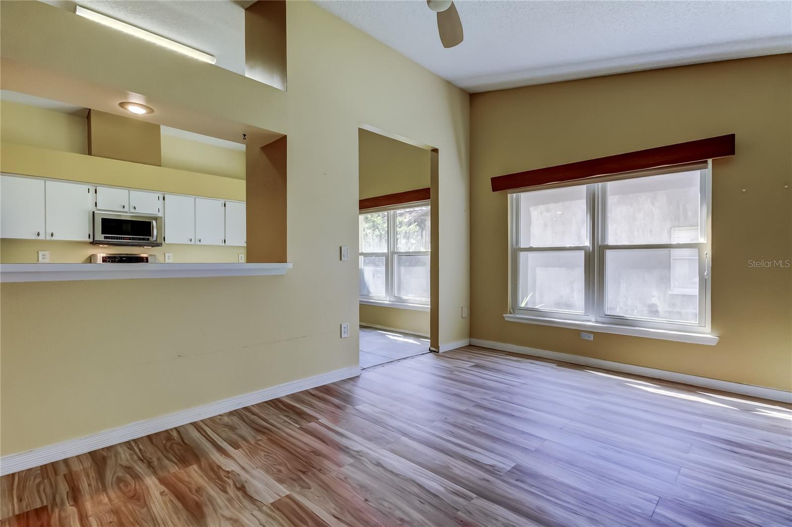 CREEKSIDE - Residential