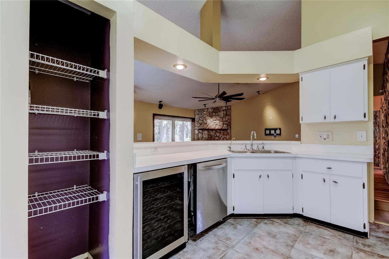 CREEKSIDE - Residential