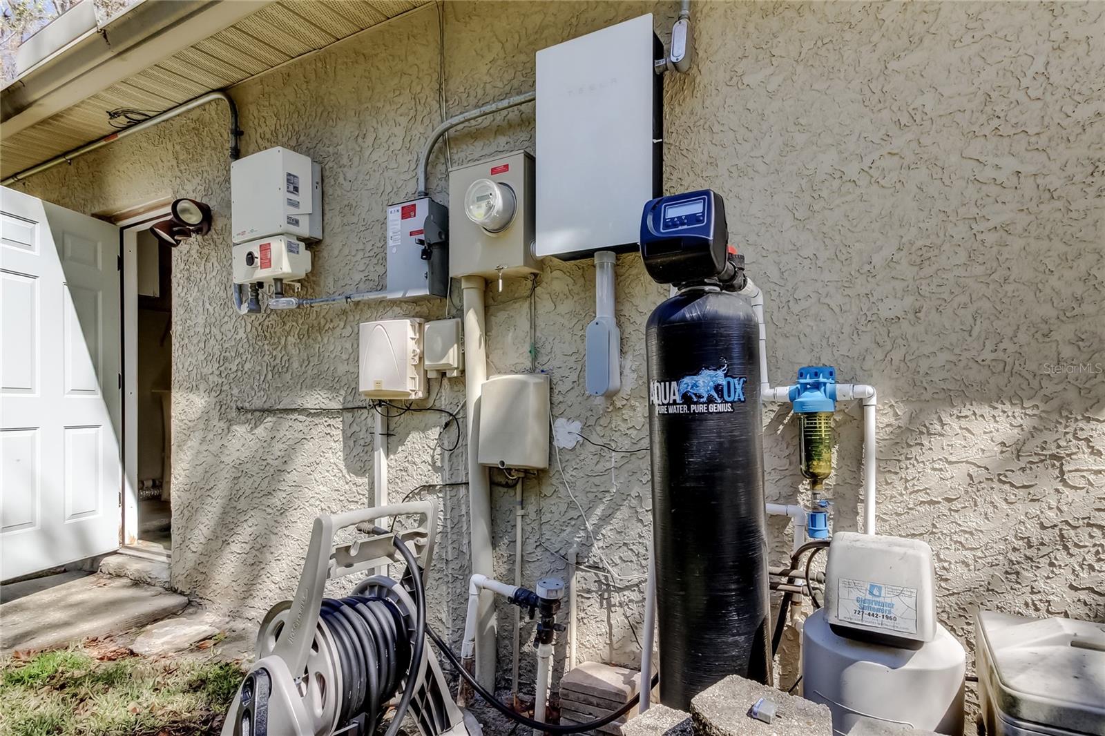 CREEKSIDE - Residential