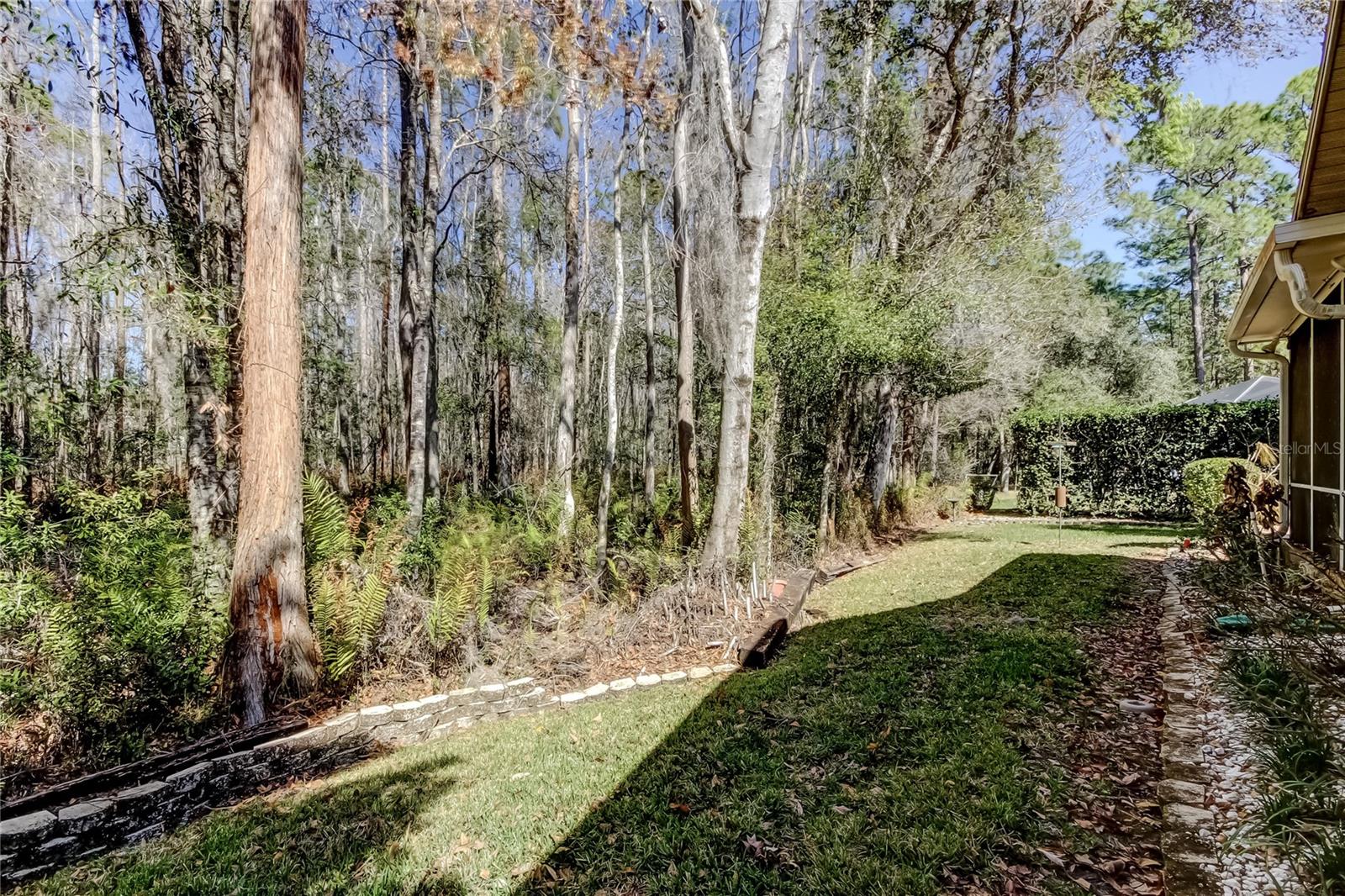 CREEKSIDE - Residential