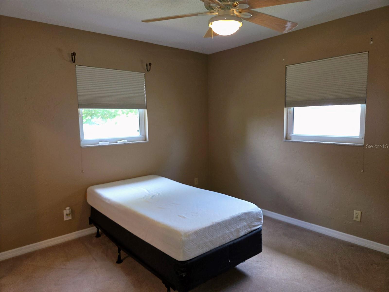 EAST RIDGE LAKE 2ND ADD - Residential Lease
