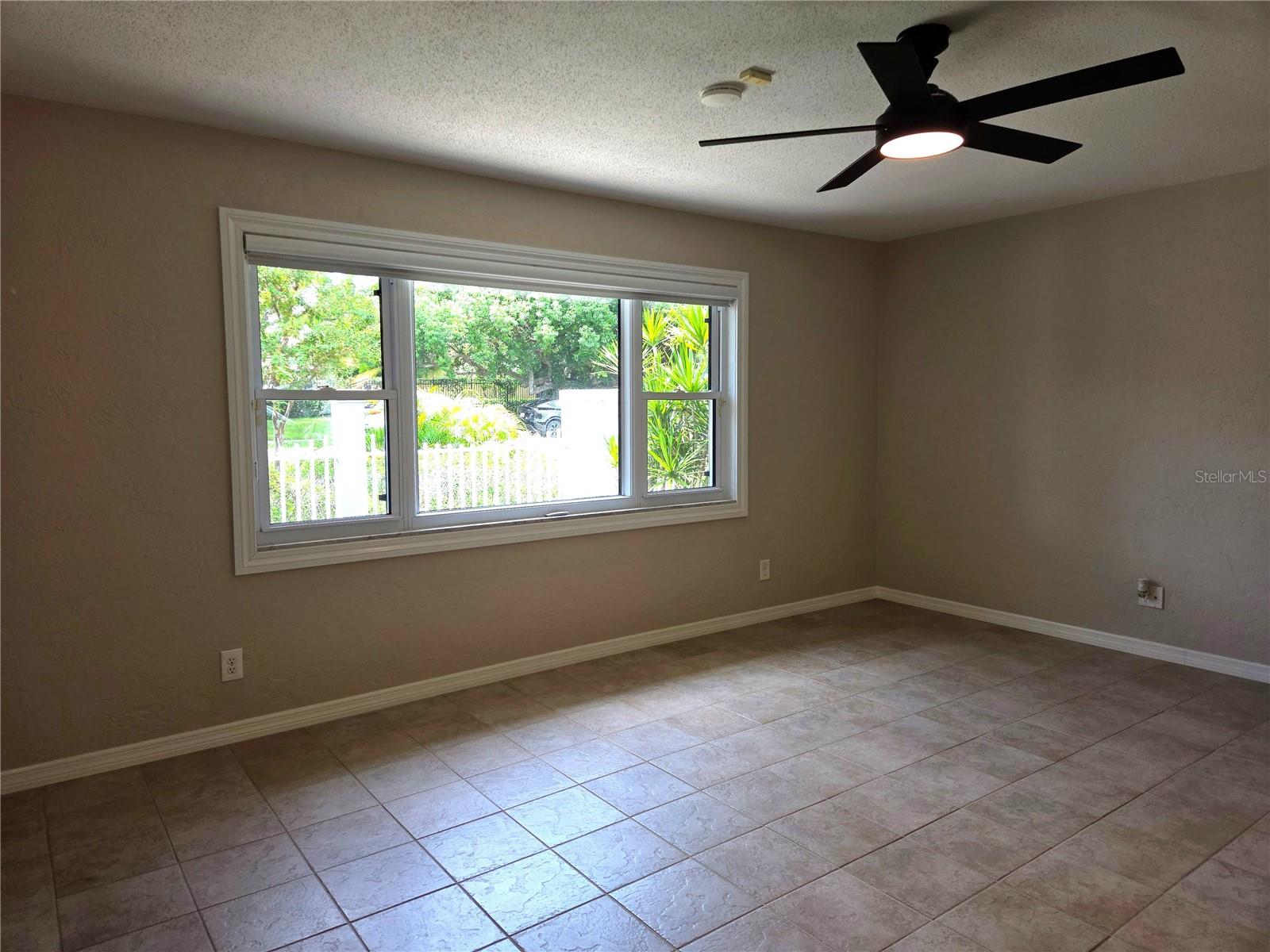 EAST RIDGE LAKE 2ND ADD - Residential Lease