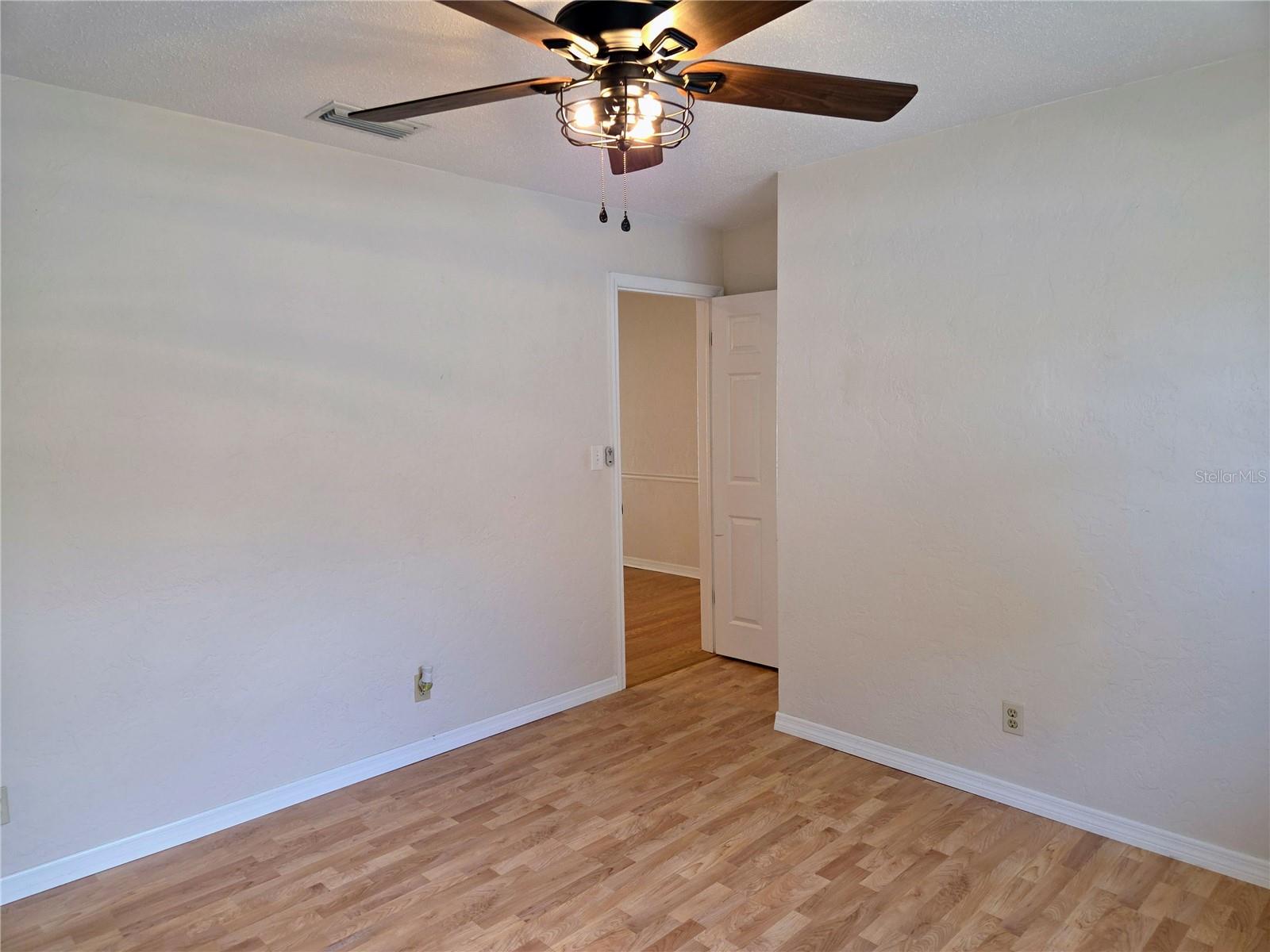 EAST RIDGE LAKE 2ND ADD - Residential Lease