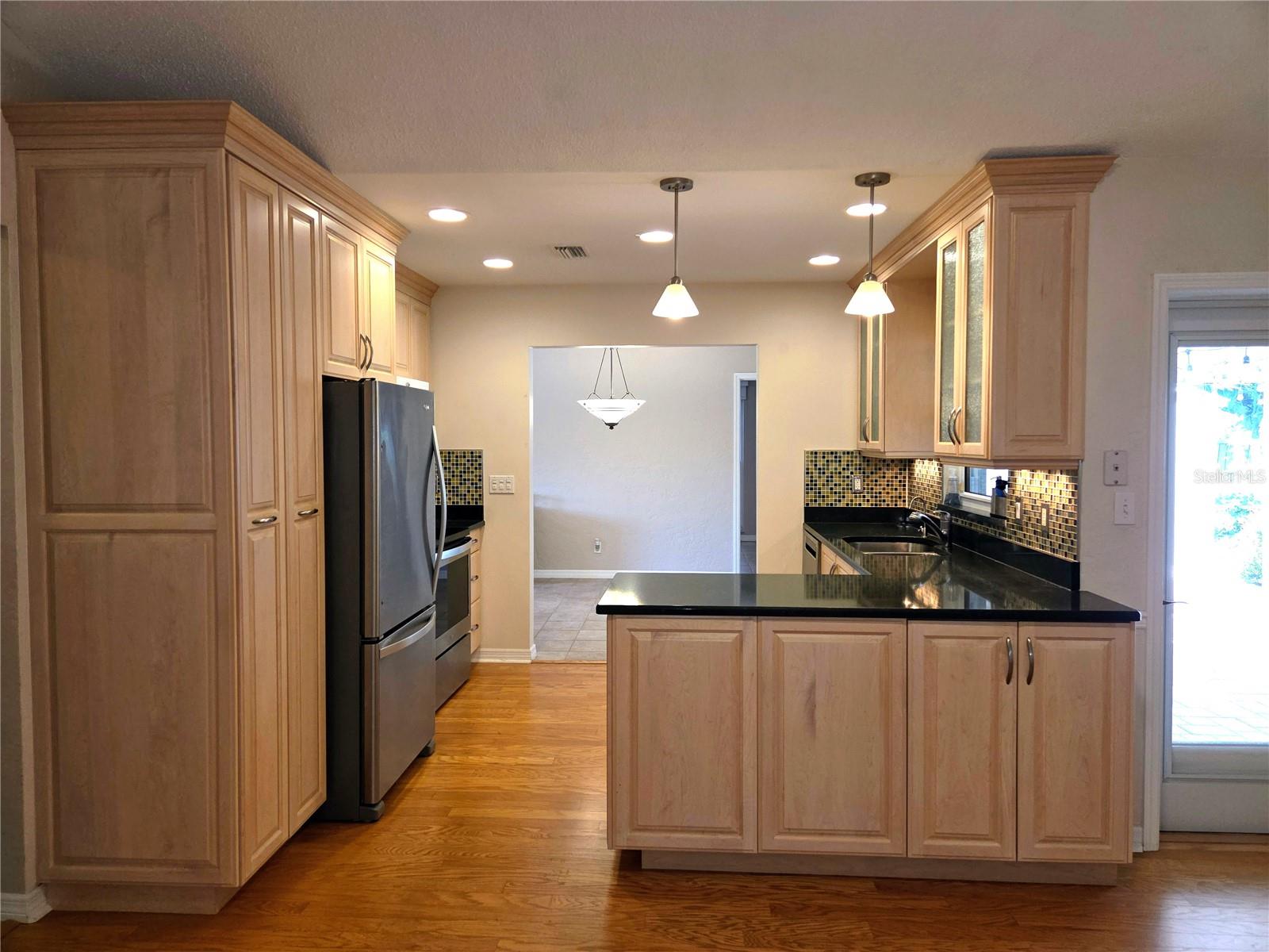 EAST RIDGE LAKE 2ND ADD - Residential Lease