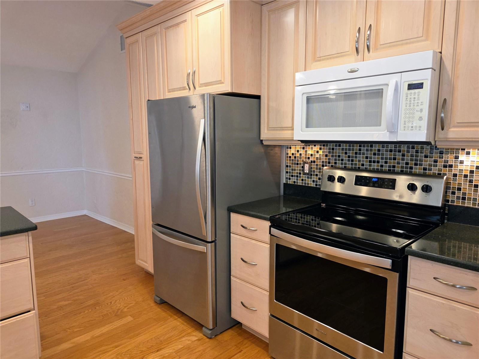 EAST RIDGE LAKE 2ND ADD - Residential Lease