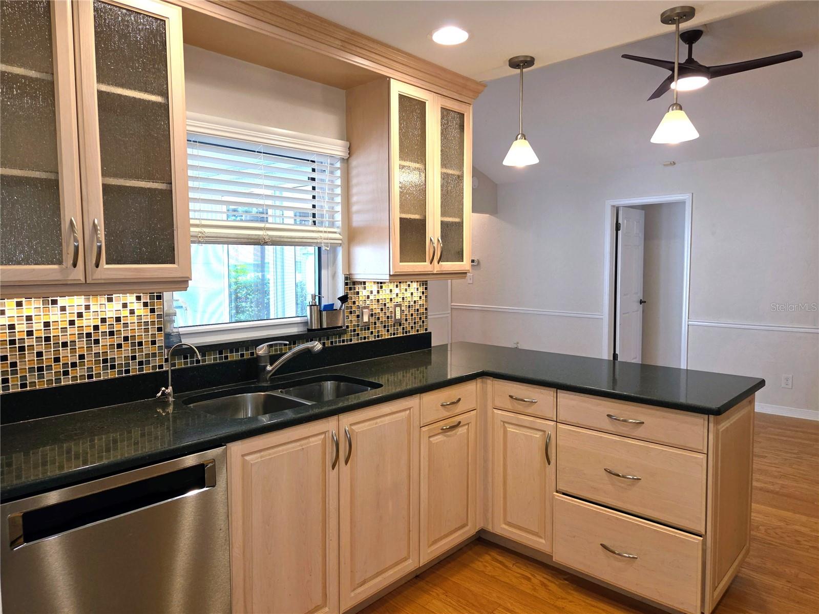 EAST RIDGE LAKE 2ND ADD - Residential Lease
