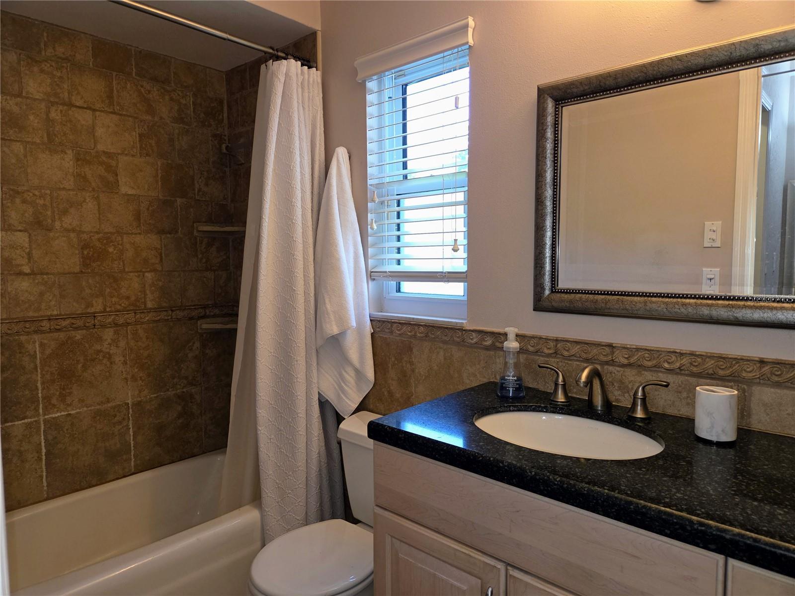 EAST RIDGE LAKE 2ND ADD - Residential Lease