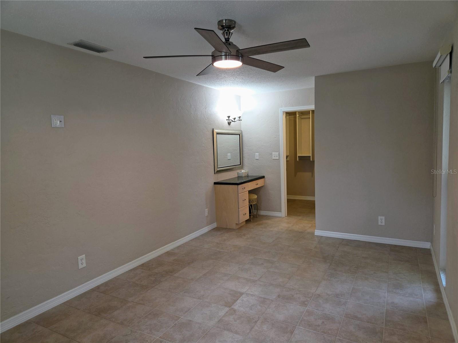 EAST RIDGE LAKE 2ND ADD - Residential Lease