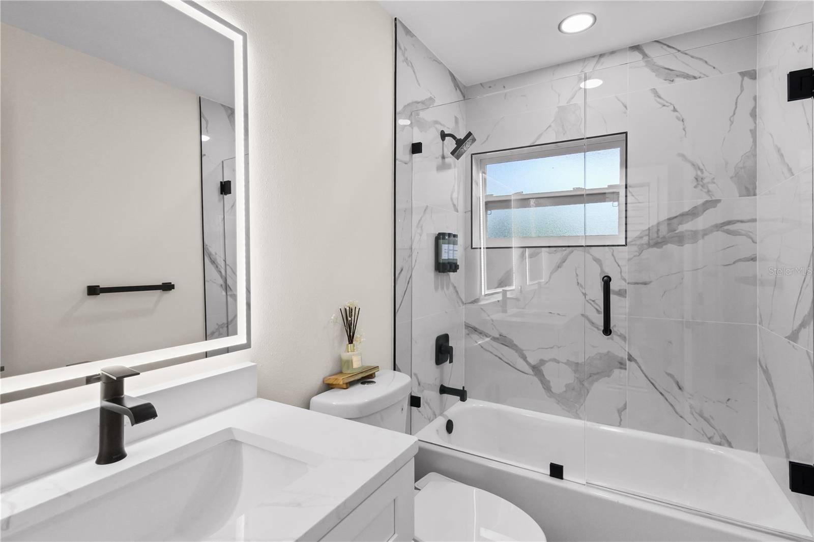 RIDGE CREST 1ST ADD - Residential