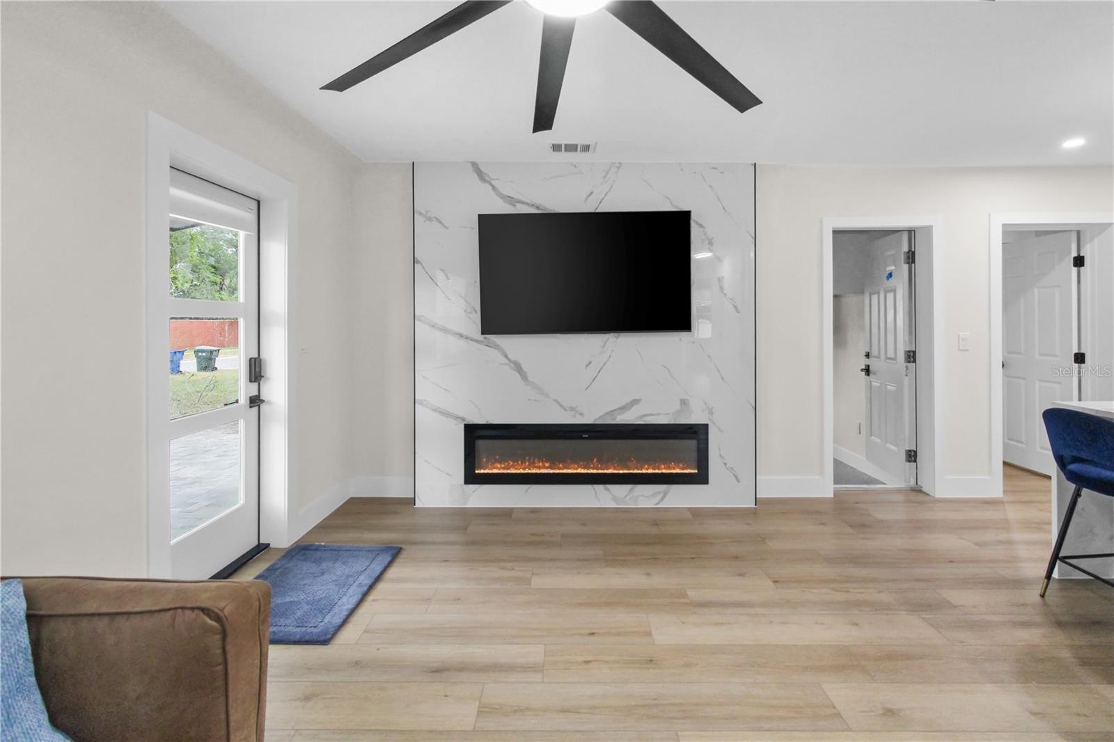 RIDGE CREST 1ST ADD - Residential