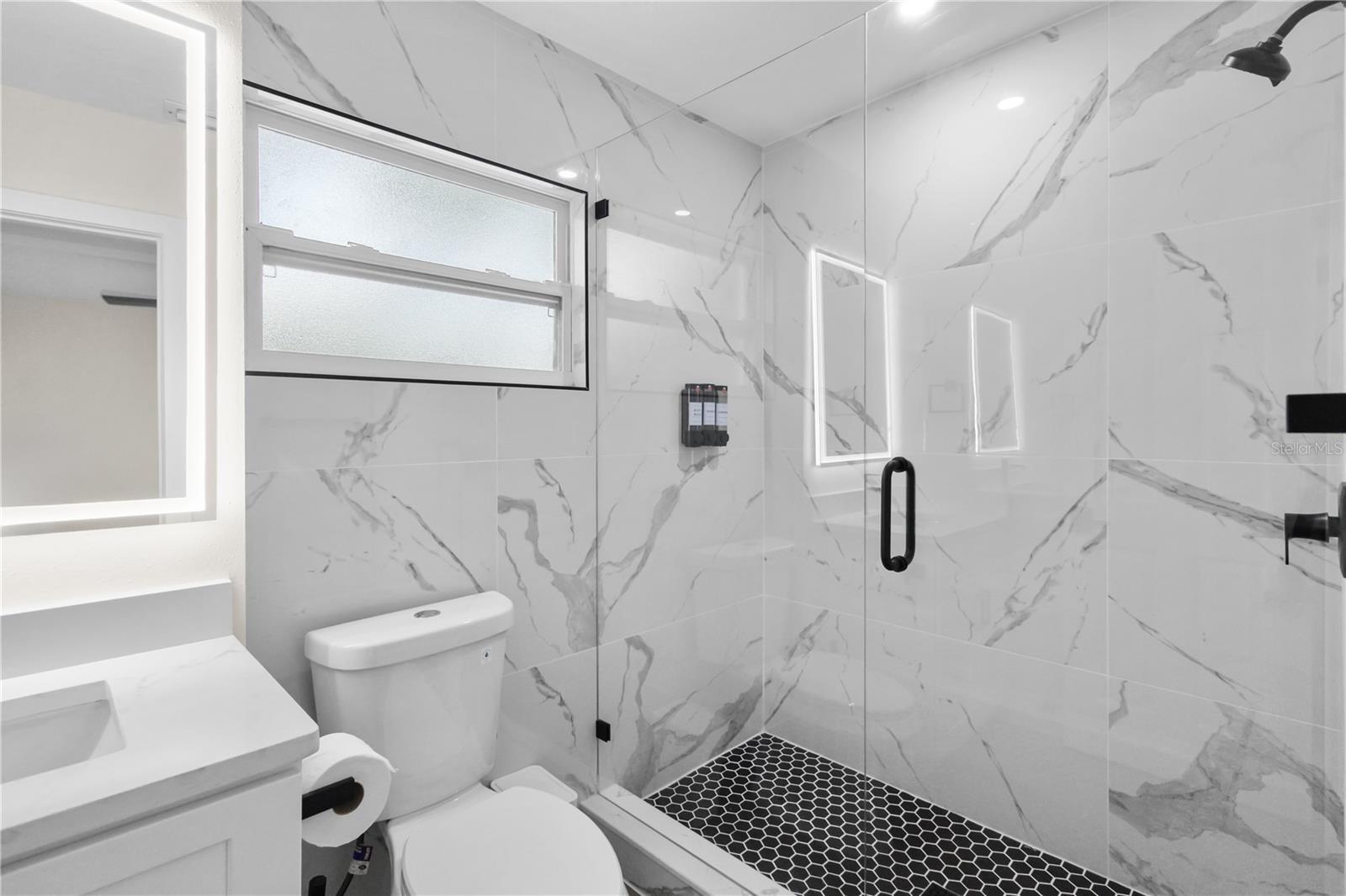RIDGE CREST 1ST ADD - Residential