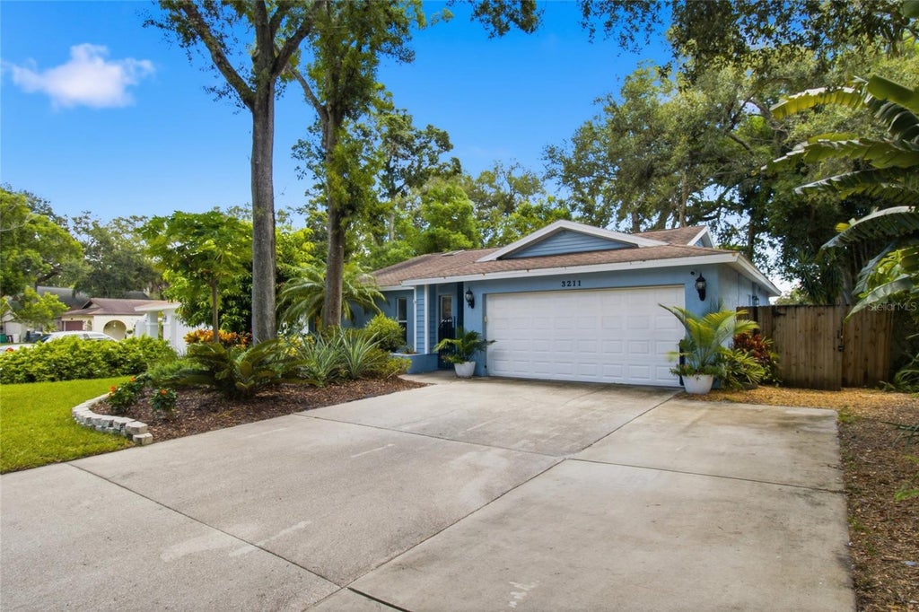 Photo of 3211 Coventry N, Safety Harbor, FL 34695 (MLS # TB8545552)