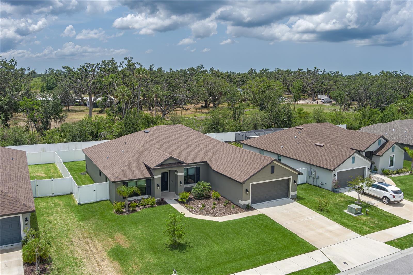 GRAND OAK PRESERVE FKA THE PONDS - Residential