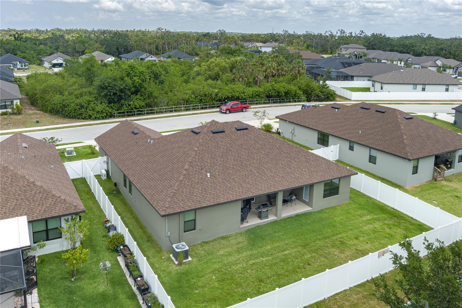GRAND OAK PRESERVE FKA THE PONDS - Residential