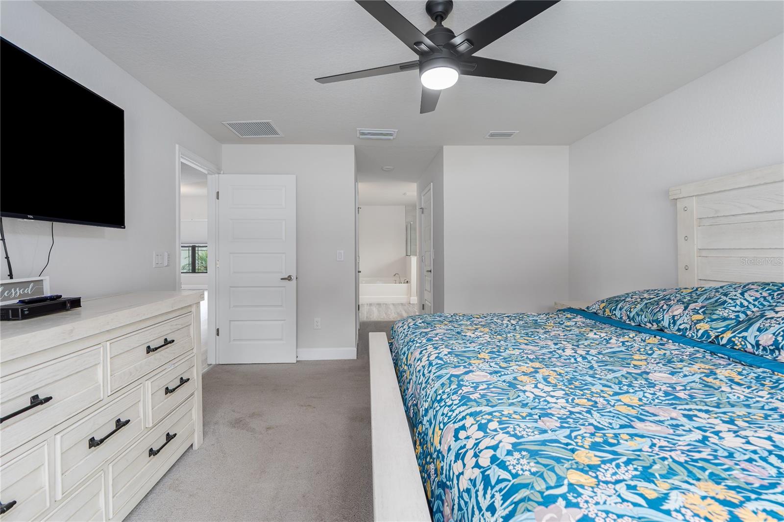 GRAND OAK PRESERVE FKA THE PONDS - Residential