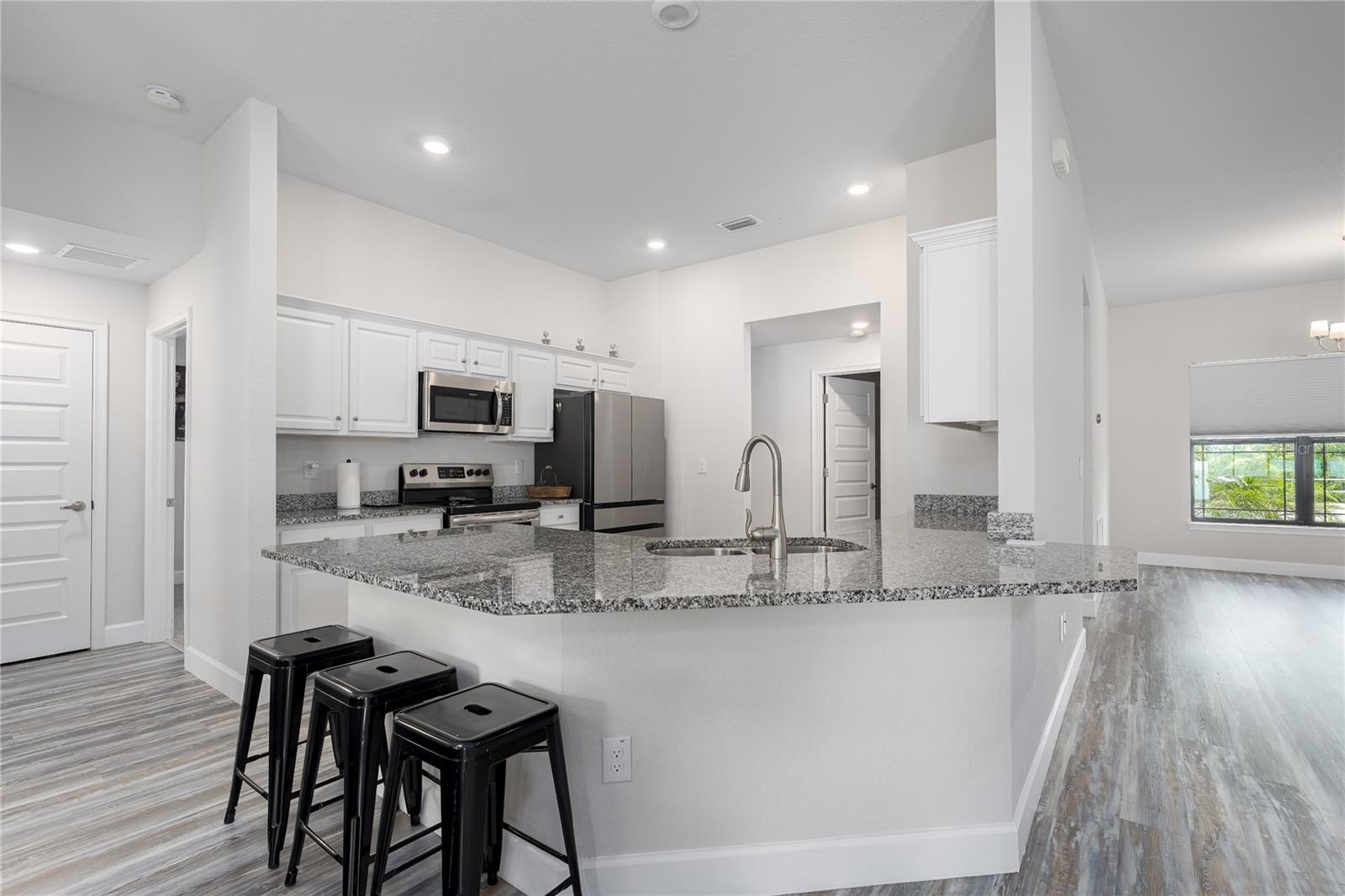 GRAND OAK PRESERVE FKA THE PONDS - Residential