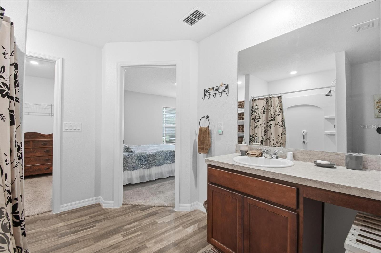 PINE GROVE - Residential