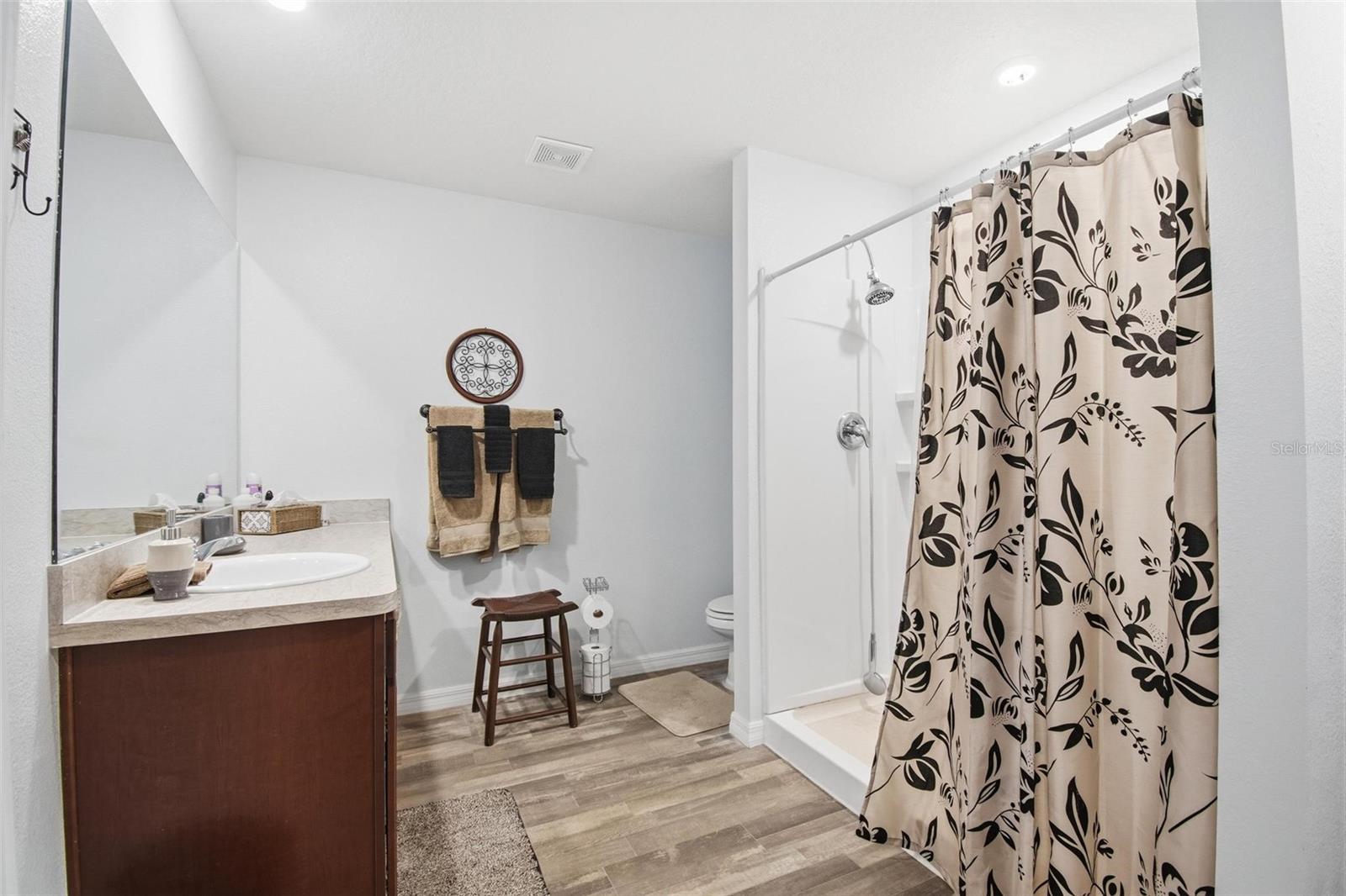 PINE GROVE - Residential