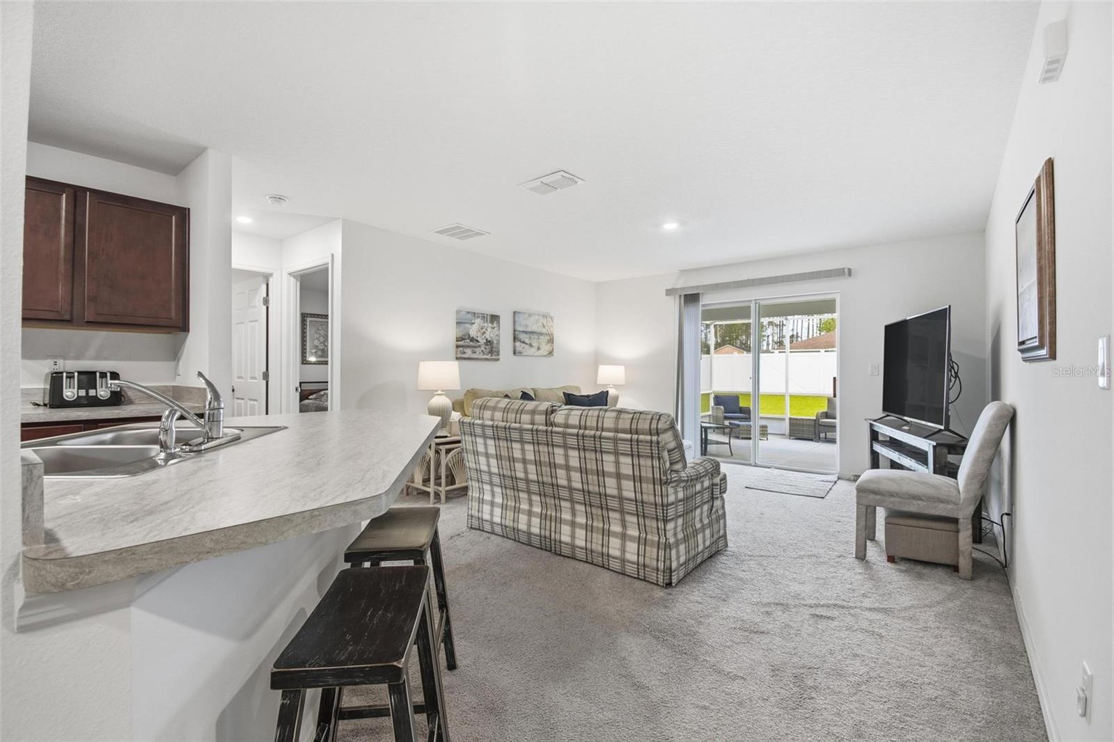 PINE GROVE - Residential