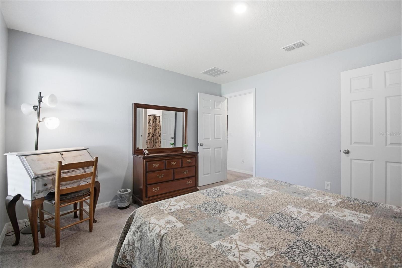 PINE GROVE - Residential