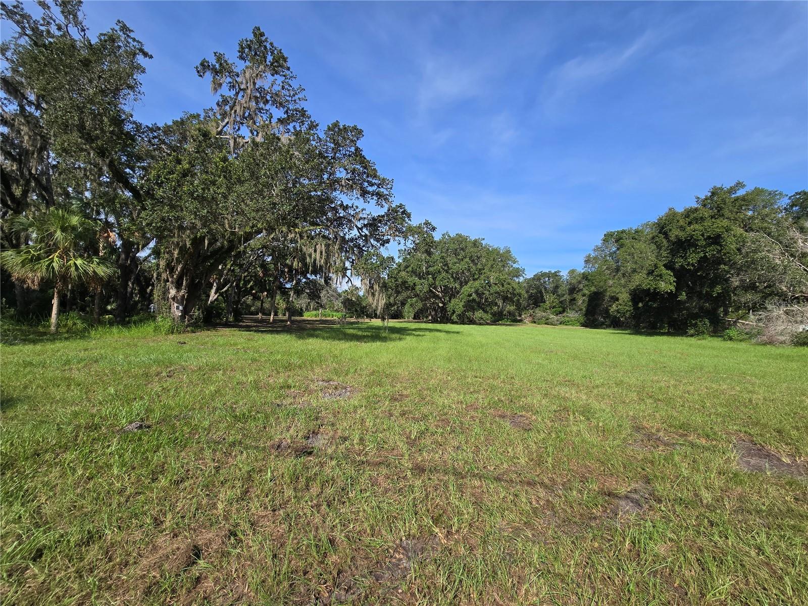 CROOKED OAK ESTATES - Land