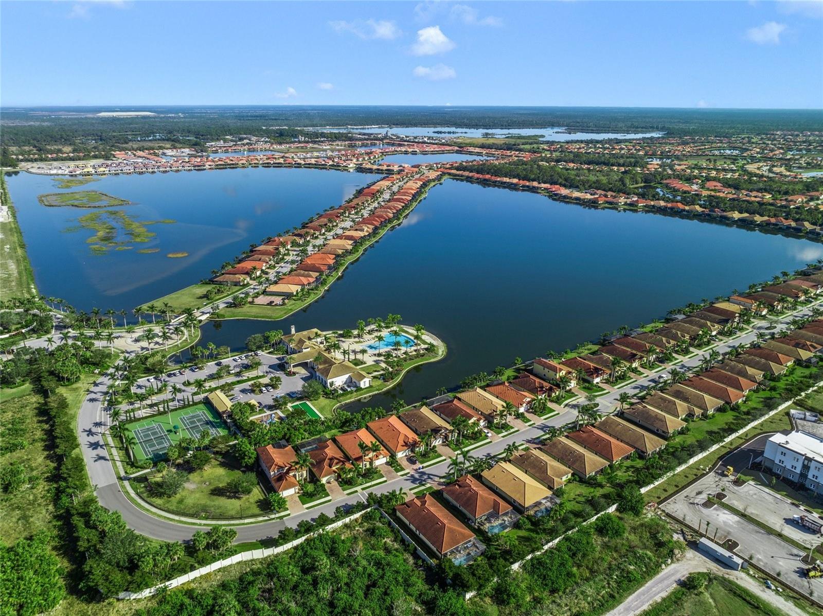 TOSCANA ISLES UN 1 - Residential