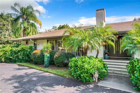 A home in EUSTIS