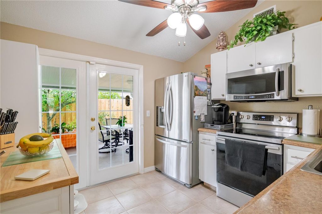 Photo of 10118 Hunters Point Court, Tampa, FL 33615 (MLS # TB8437509)