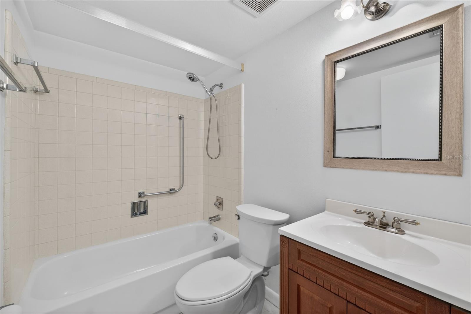 IMPERIAL COVE 11 - Residential