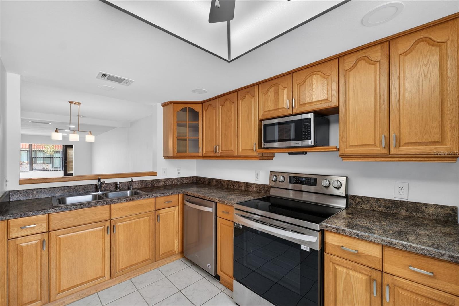 IMPERIAL COVE 11 - Residential