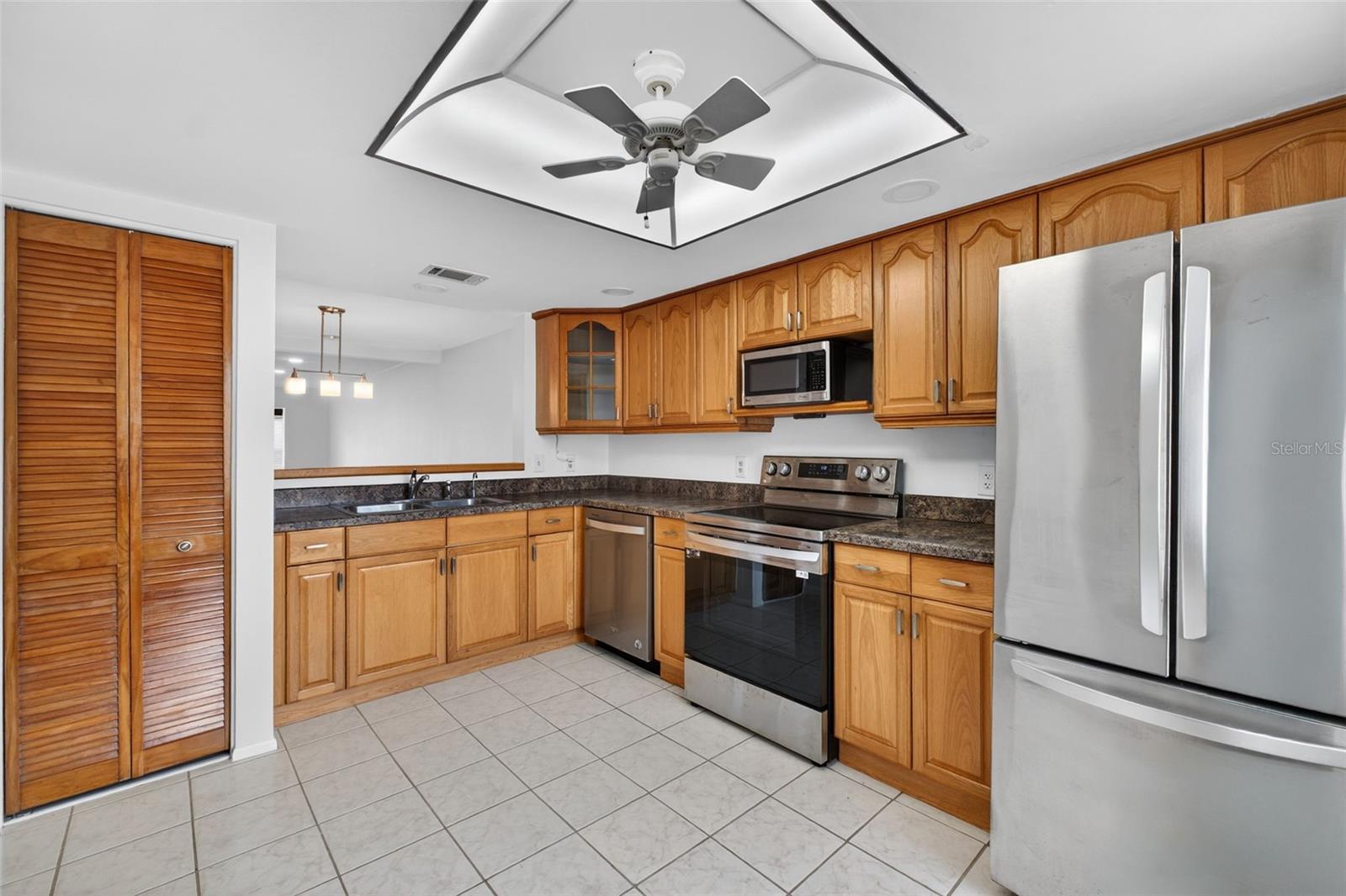 IMPERIAL COVE 11 - Residential