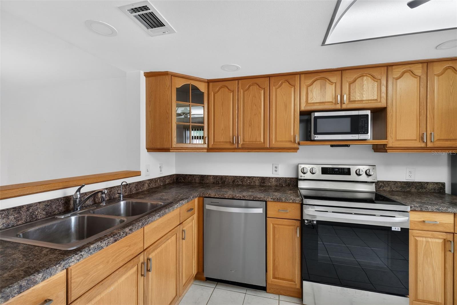 IMPERIAL COVE 11 - Residential