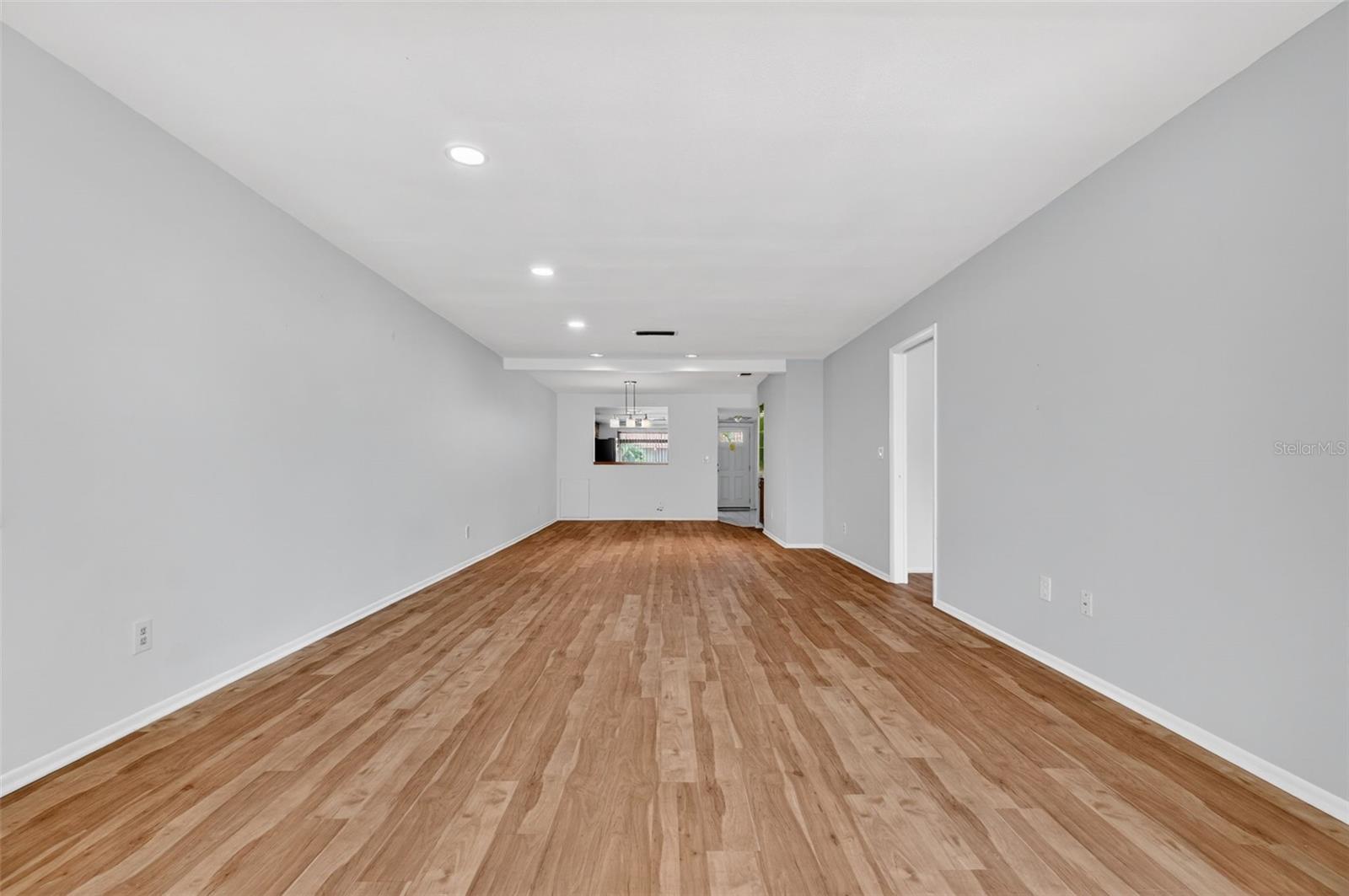 IMPERIAL COVE 11 - Residential