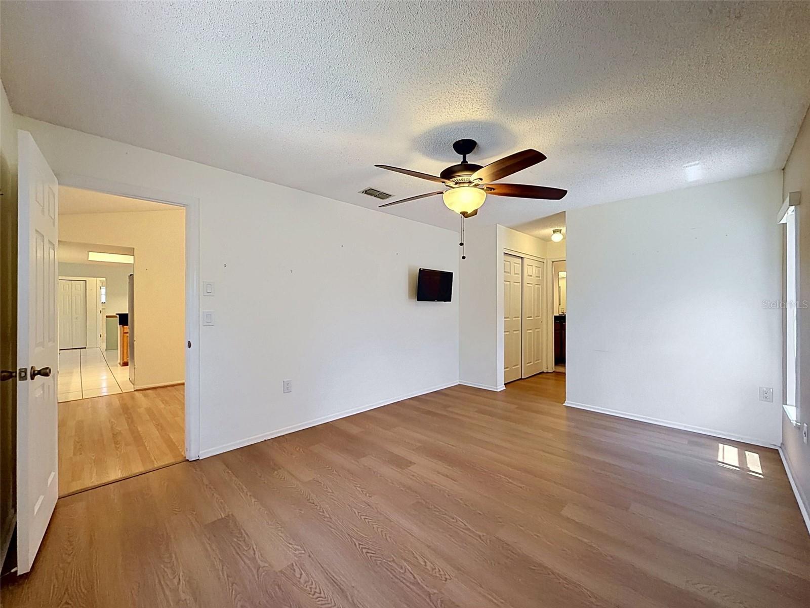 FOREST OAKS UNIT 1 LOT 138 - Residential