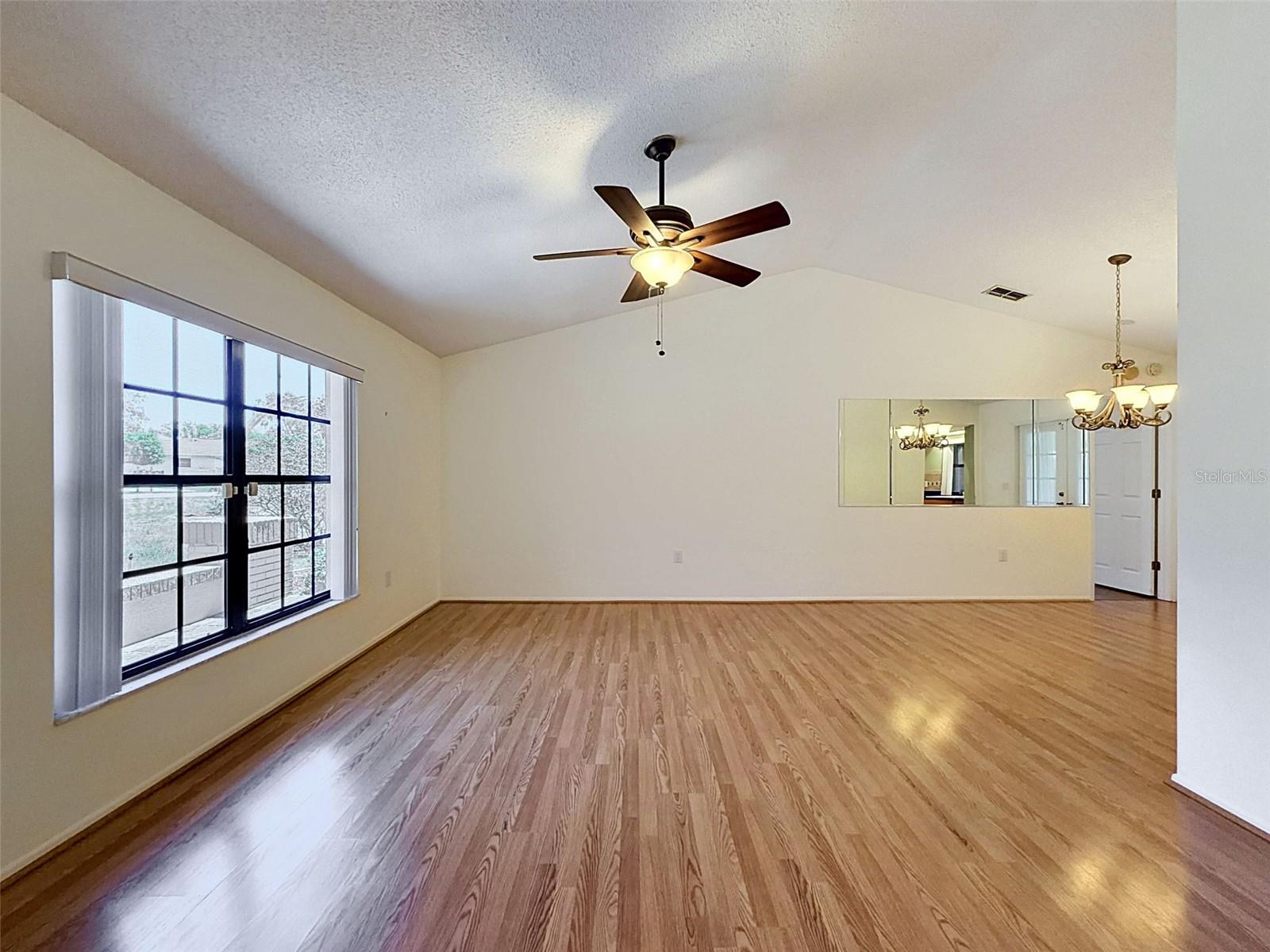 FOREST OAKS UNIT 1 LOT 138 - Residential