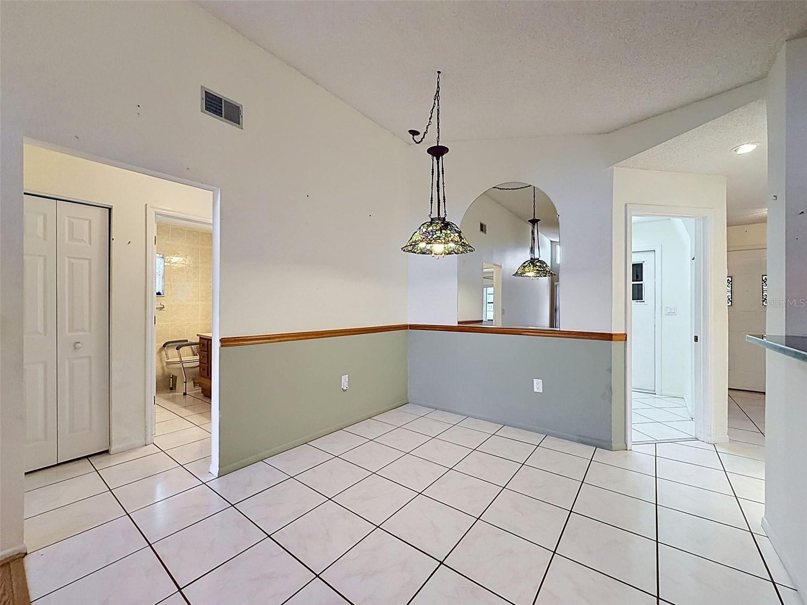 FOREST OAKS UNIT 1 LOT 138 - Residential
