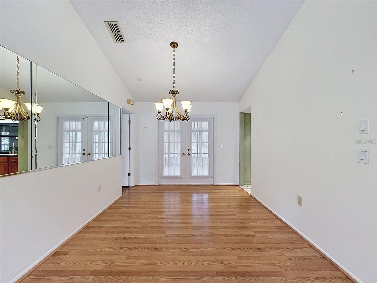 FOREST OAKS UNIT 1 LOT 138 - Residential