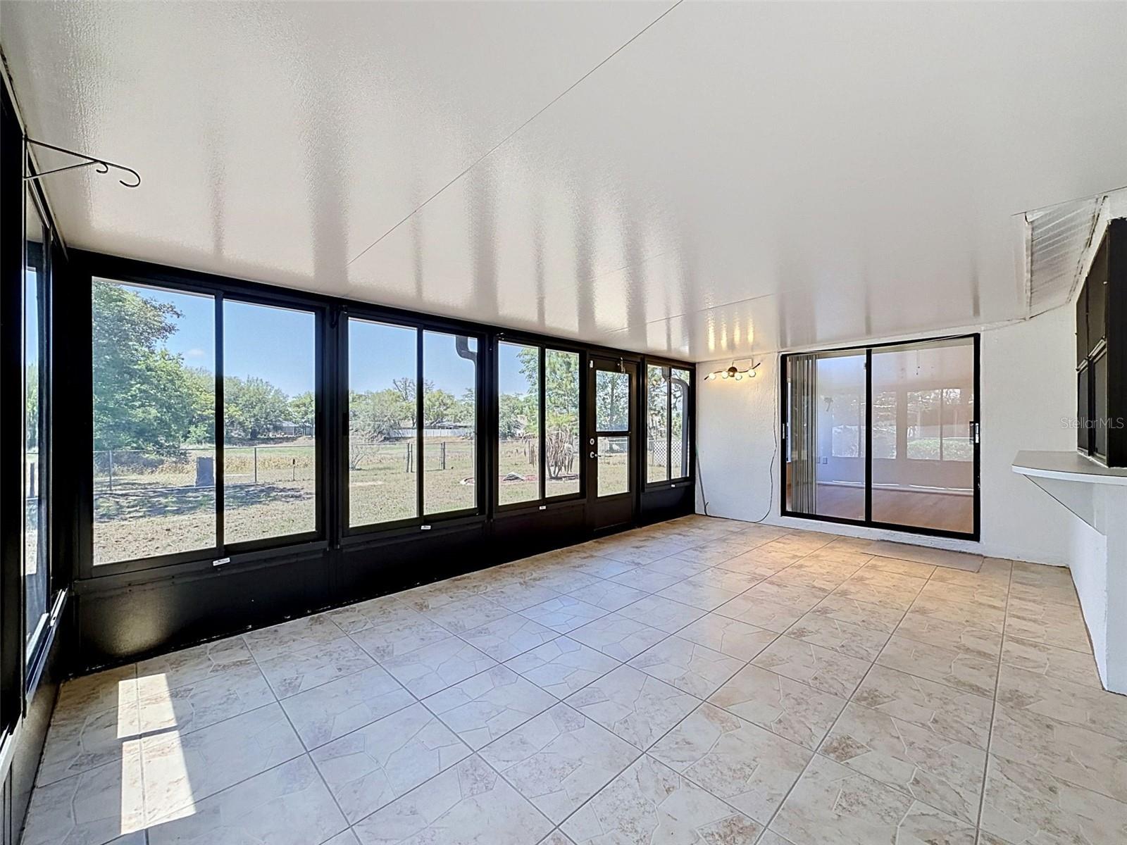 FOREST OAKS UNIT 1 LOT 138 - Residential