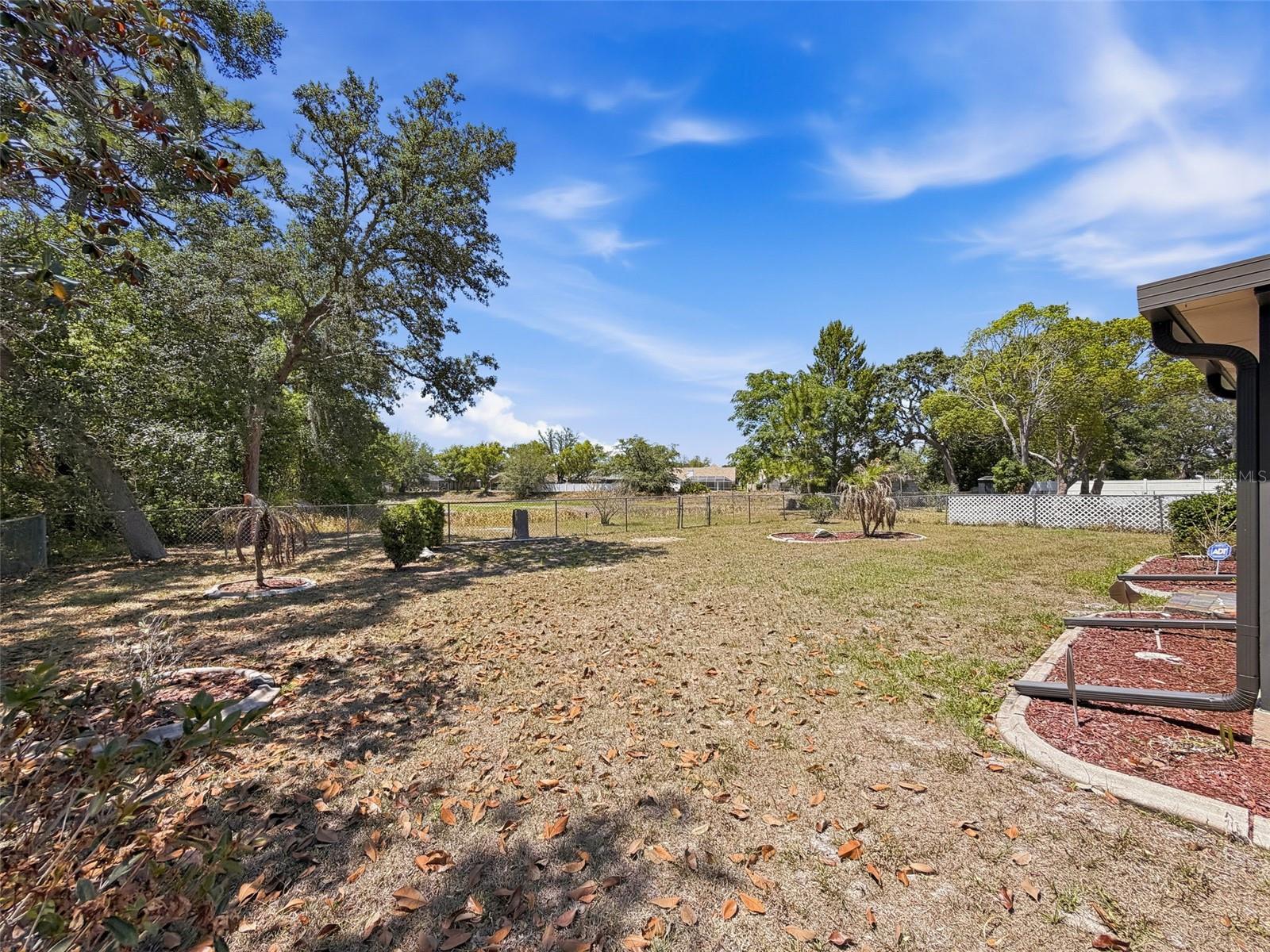 FOREST OAKS UNIT 1 LOT 138 - Residential