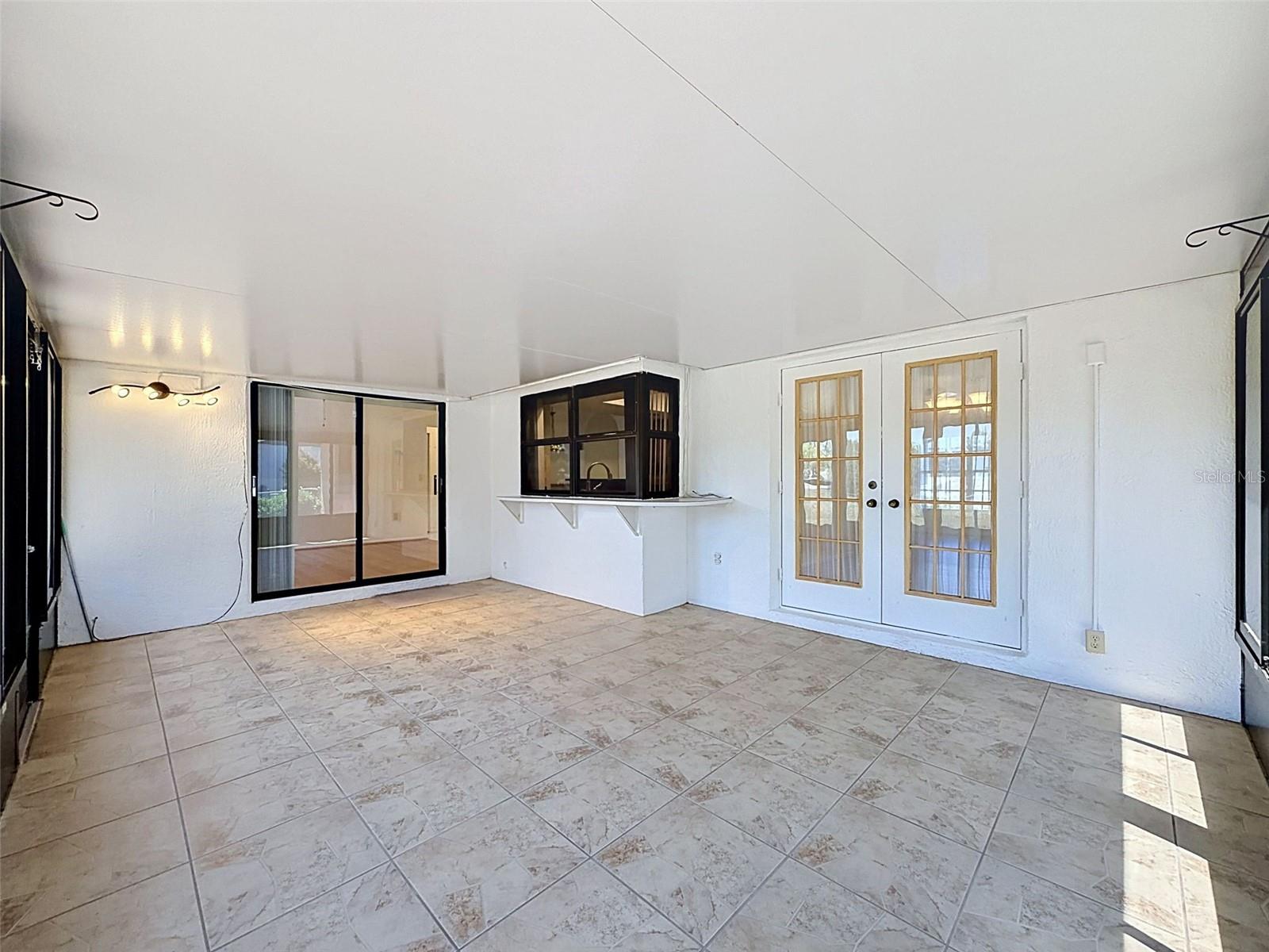 FOREST OAKS UNIT 1 LOT 138 - Residential