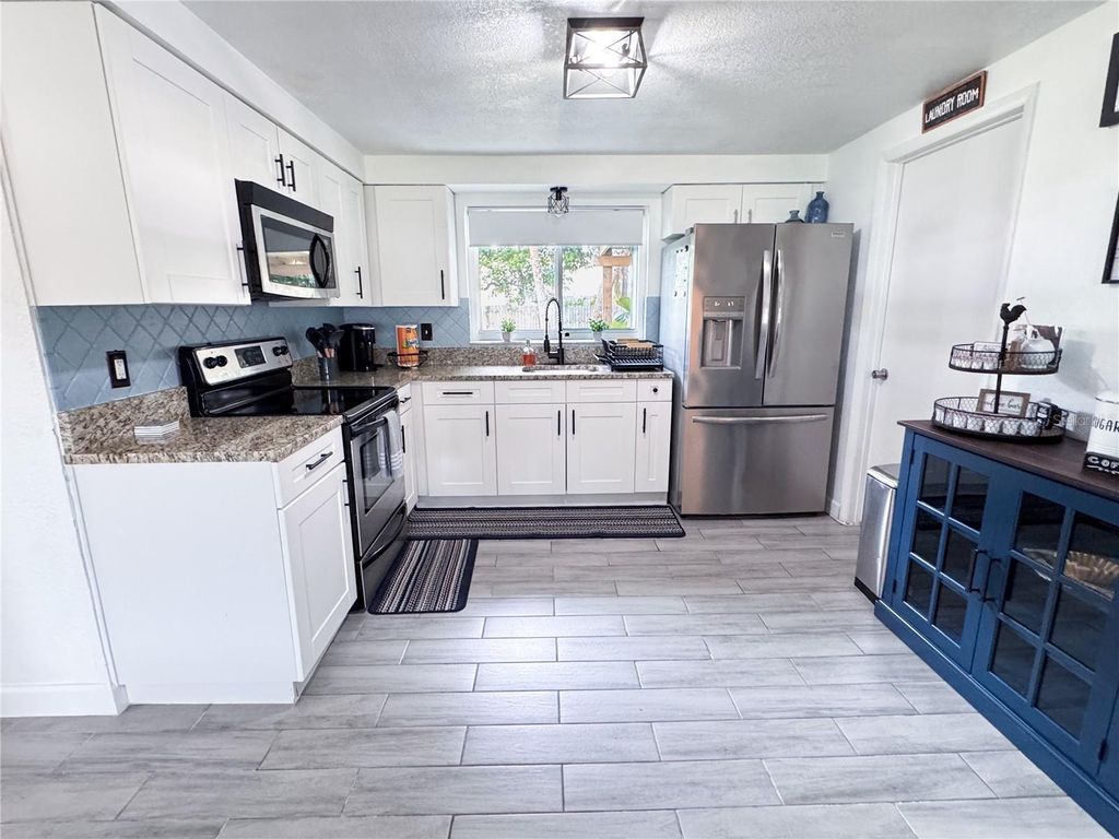 Photo of 9616 Pine Ridge Avenue, Riverview, FL 33578 (MLS # O6345728)