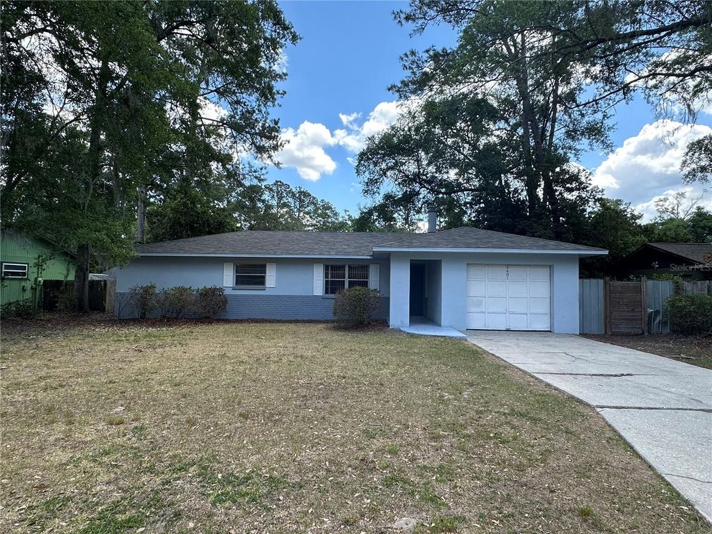 Photo of 4401 NW 20th Drive, Gainesville, FL 32605 (MLS # GC539800)