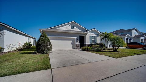 A home in AUBURNDALE