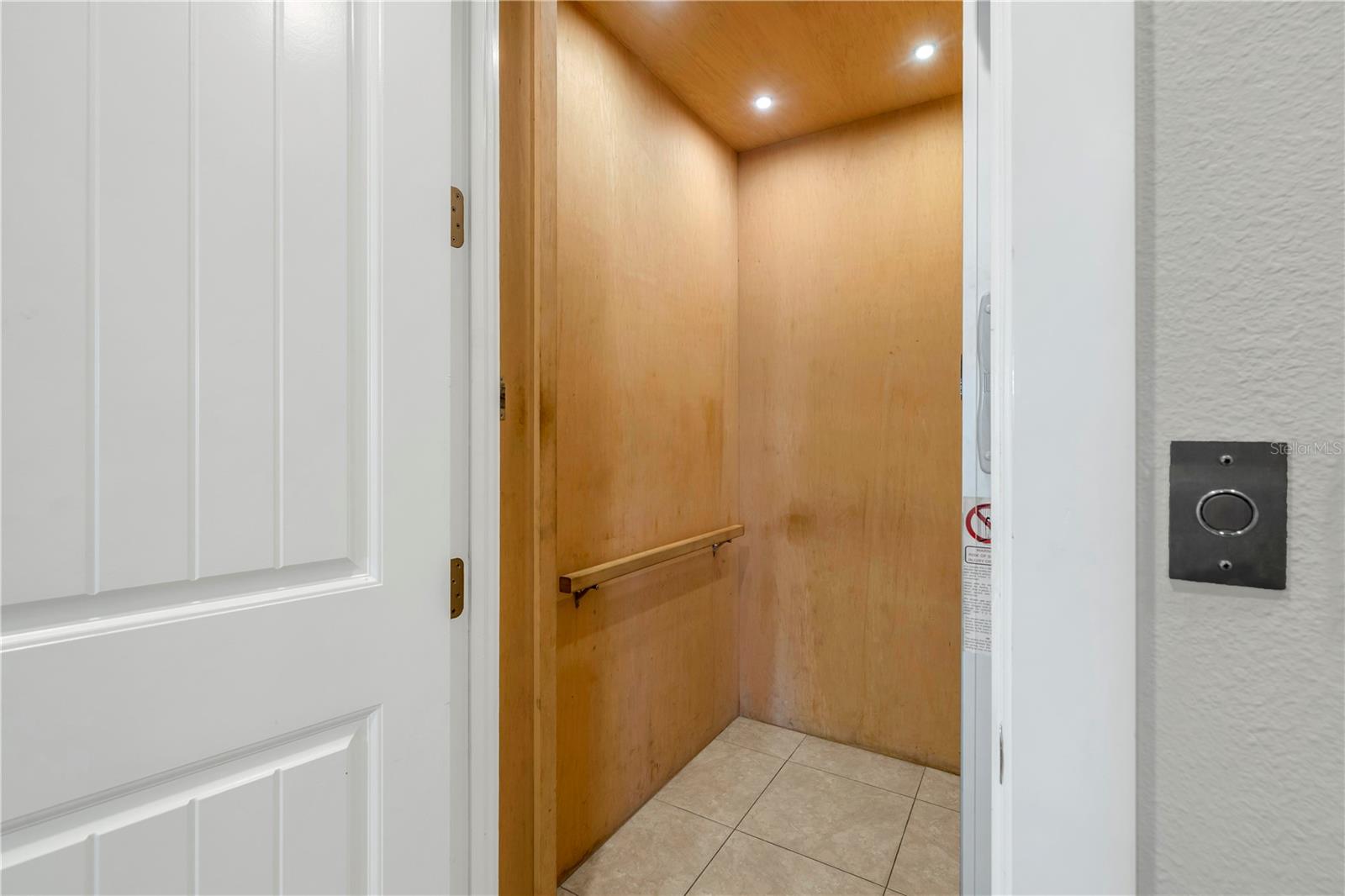 CASA PLAYA AT BRADENTON BEACH - Residential