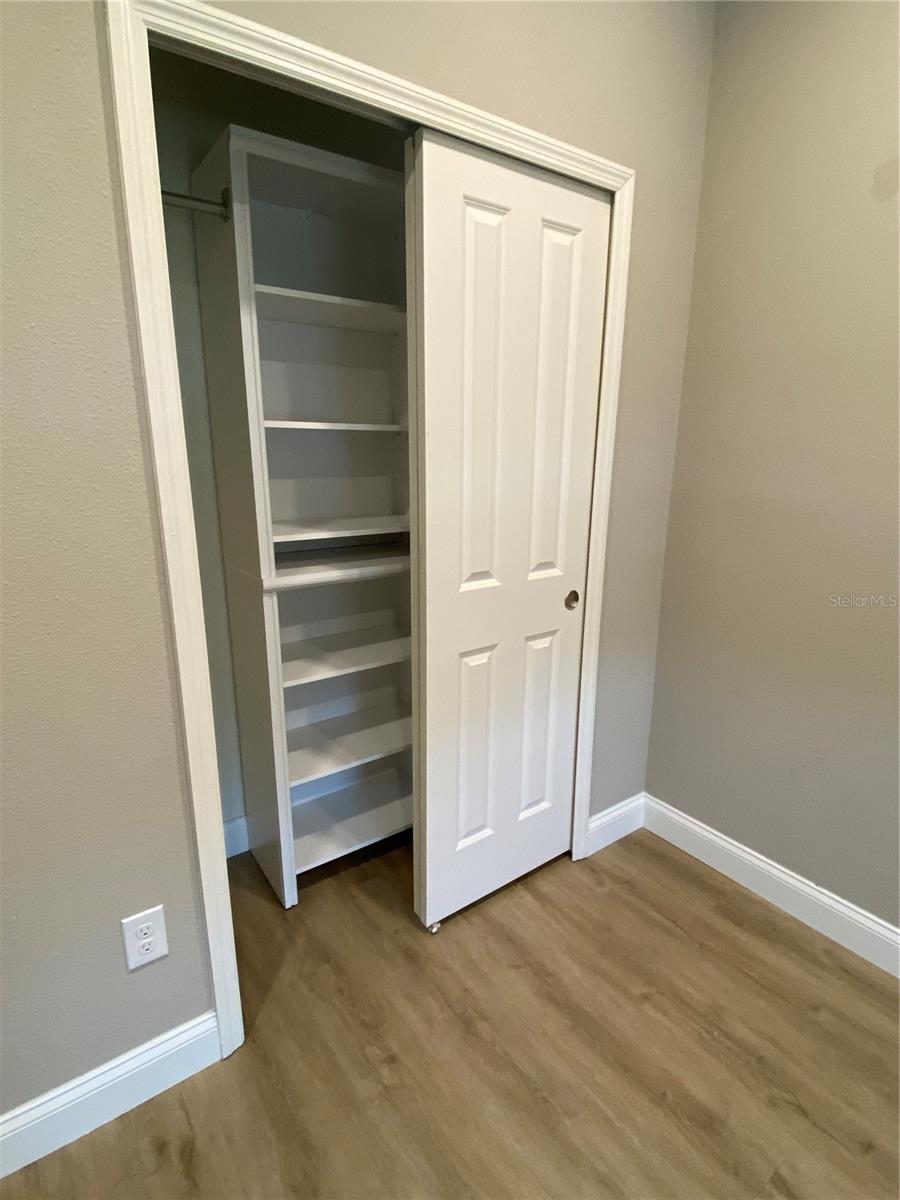 WEST LAKE RESERVE - Residential Lease
