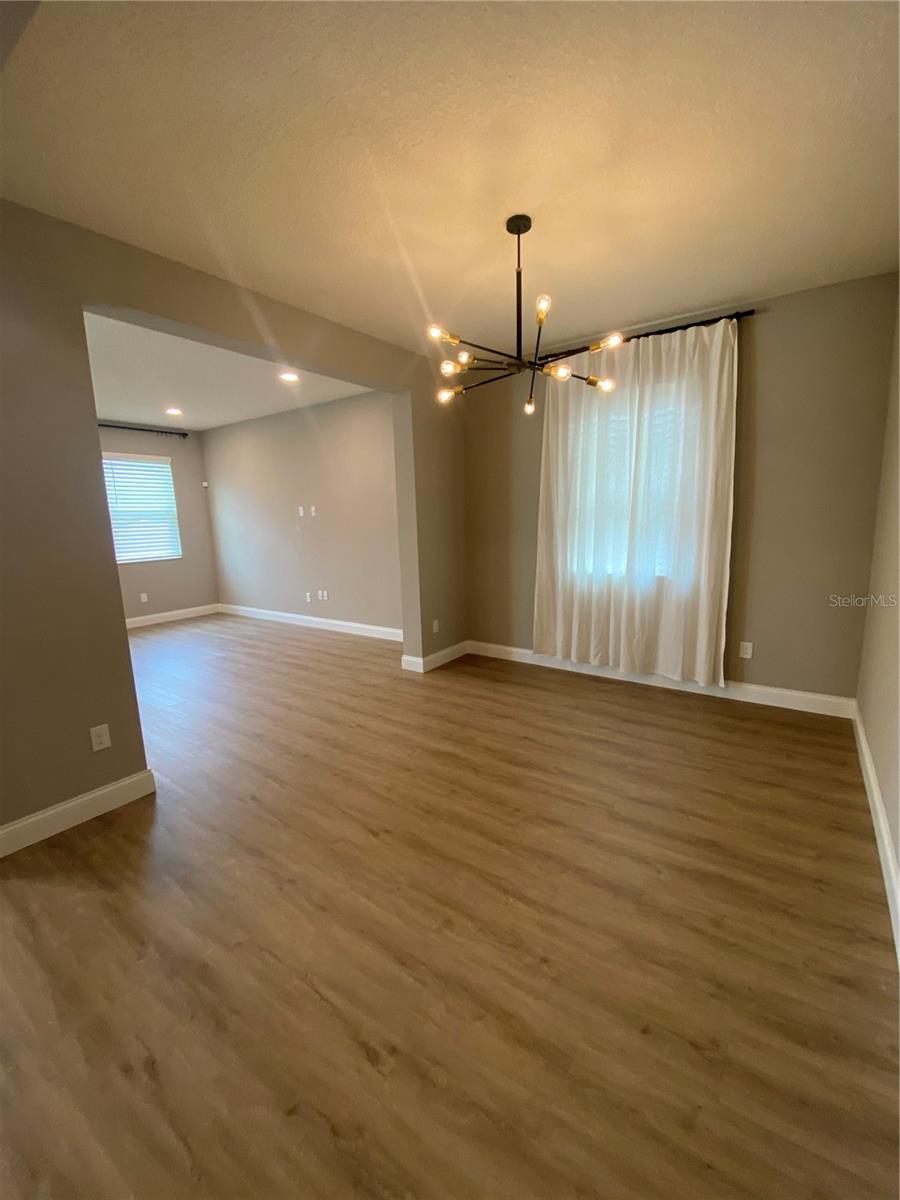 WEST LAKE RESERVE - Residential Lease