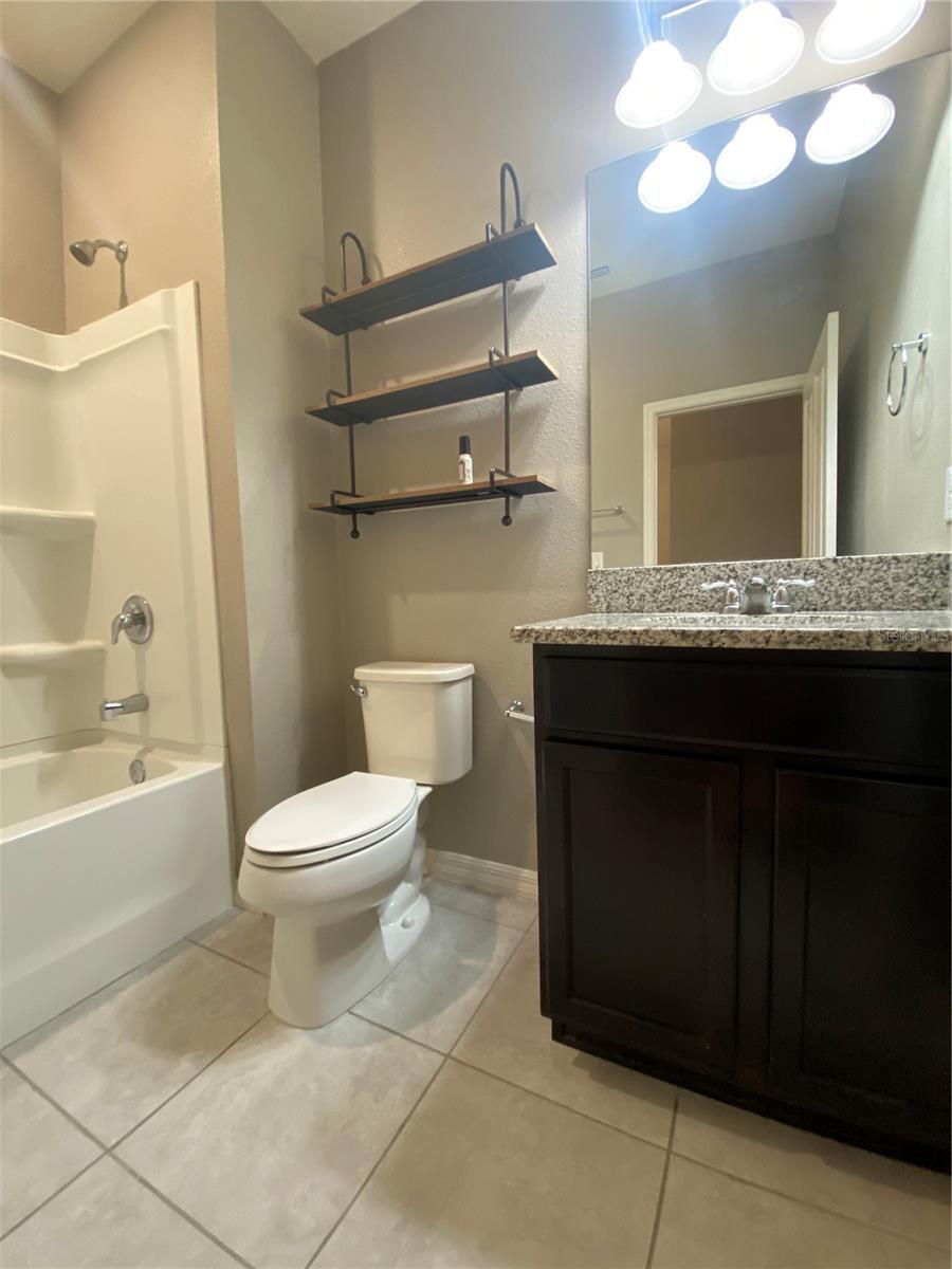 WEST LAKE RESERVE - Residential Lease