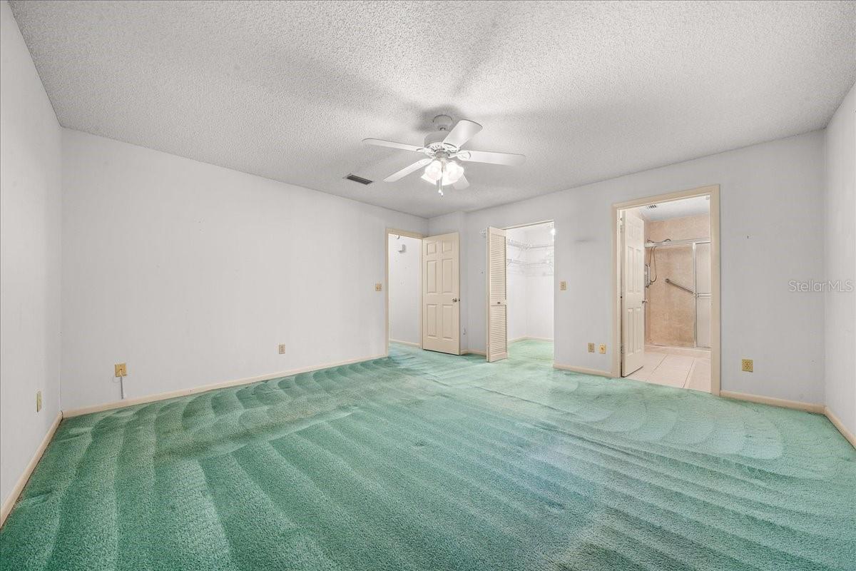 ON TOP OF THE WORLD - Residential